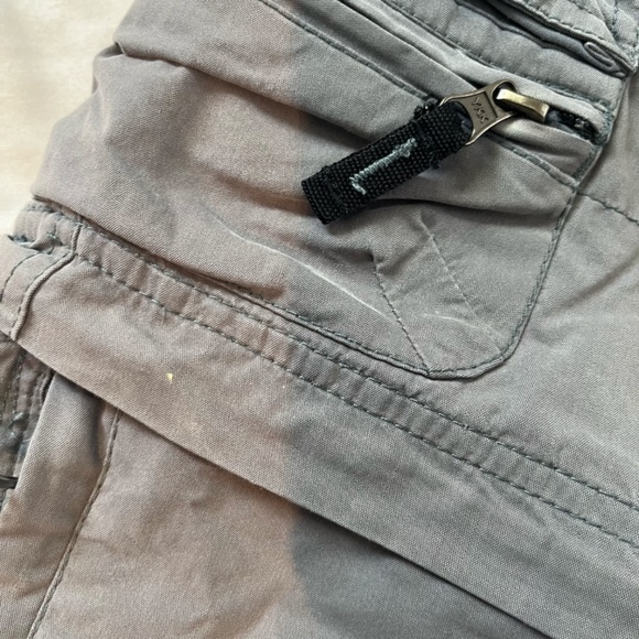 Gray cargo short and pants with multi pockets - Picture 7 of 8